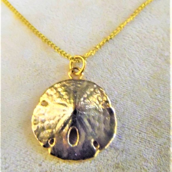 Gold dipped 20" chain Sand dollar Necklace - Picture 1 of 2